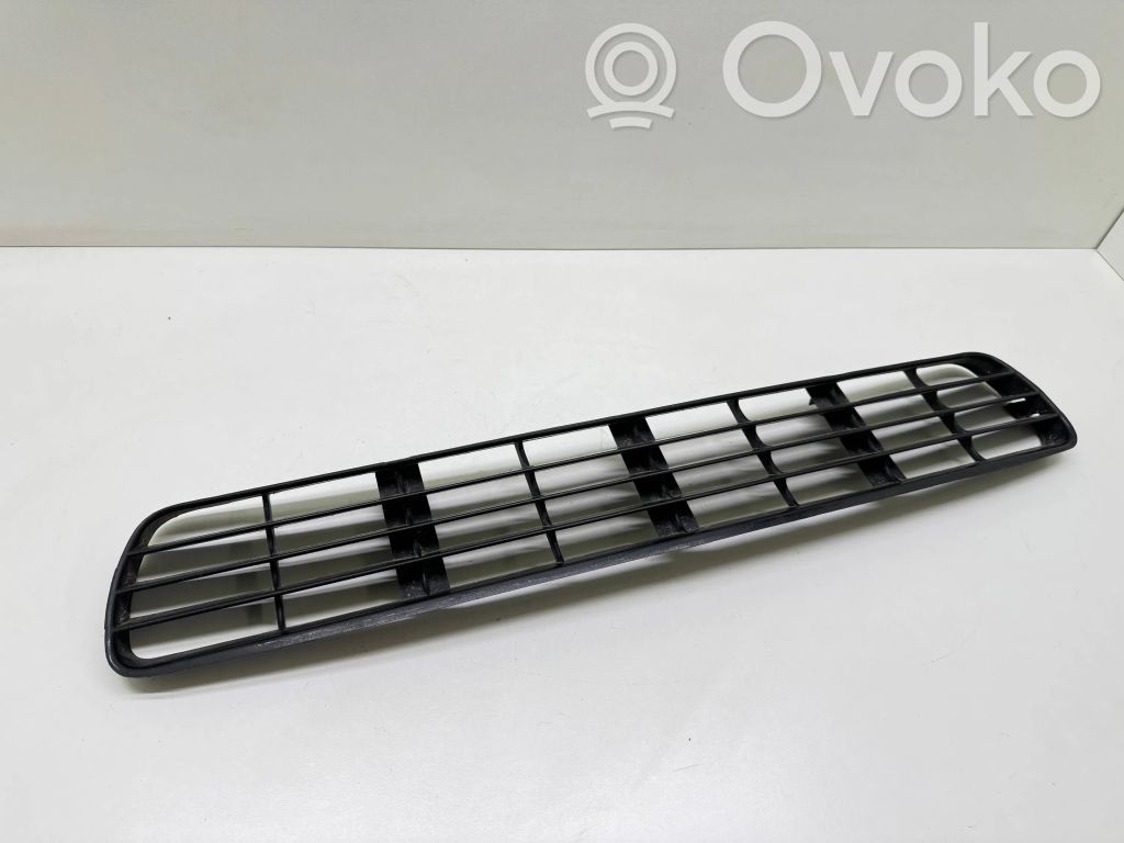 Audi 80 90 S2 B4 Front bumper lower grill 