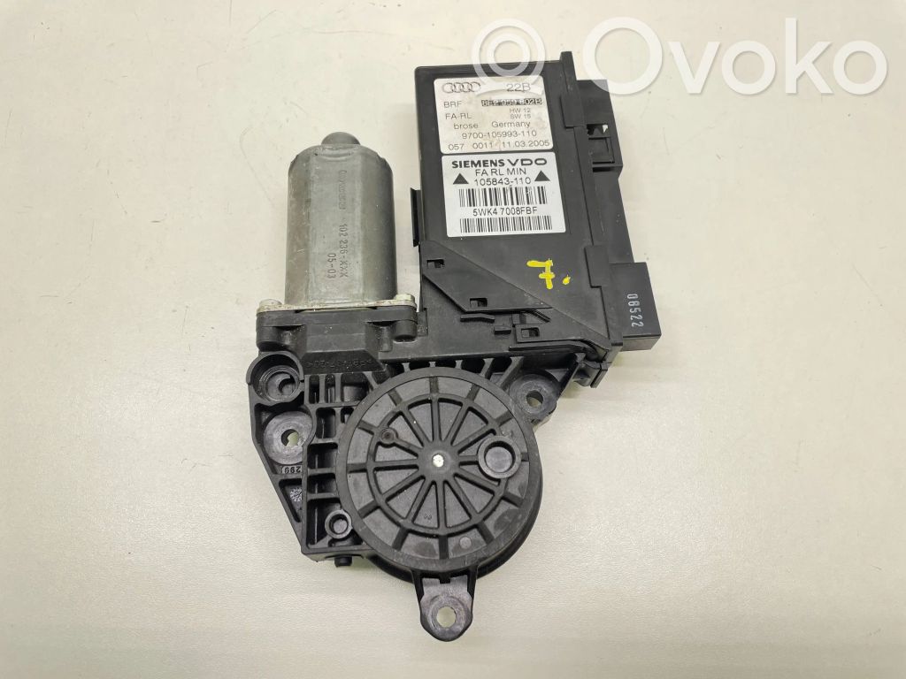 Silnik regulatora szyby drzwi przednich   8E2959802B,105843110,9700105993110