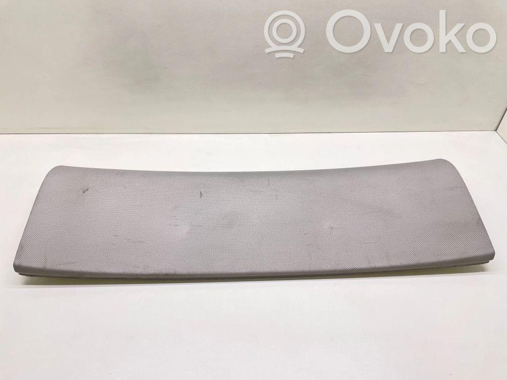 Osłona / Listwa podsufitki bagażnika   8P4867839
