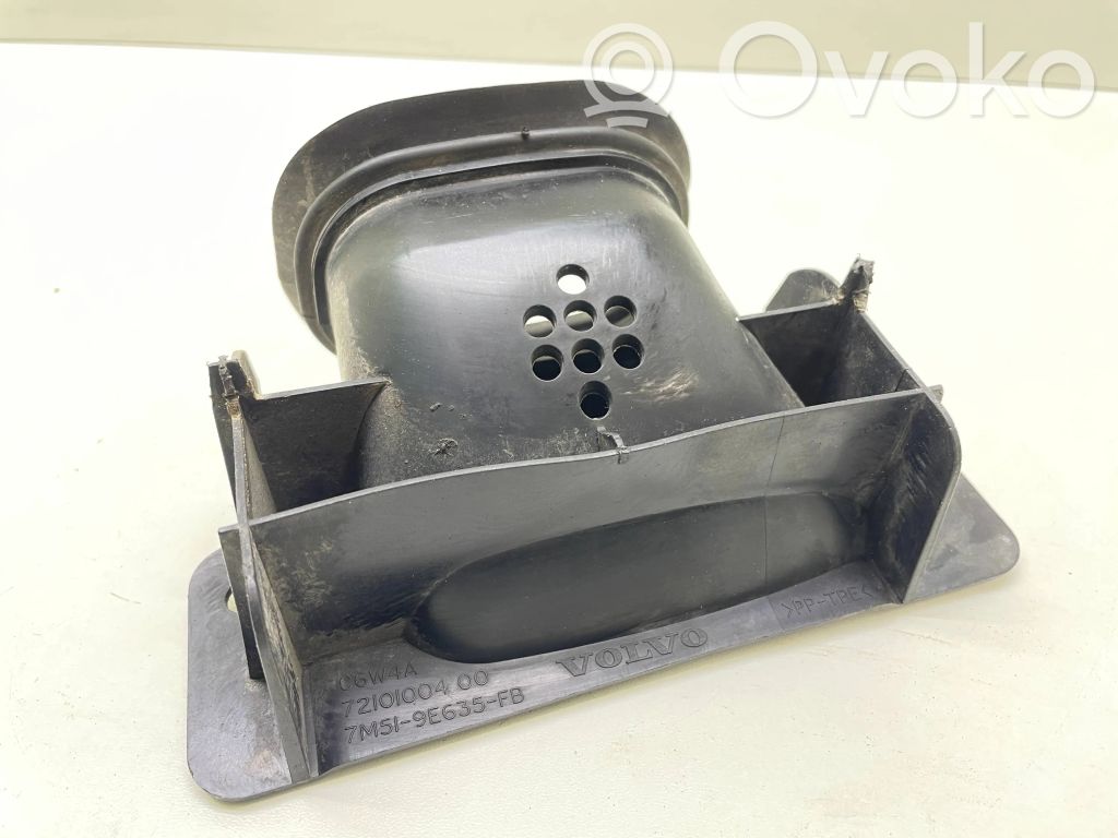 Volvo V50 Air intake duct part 