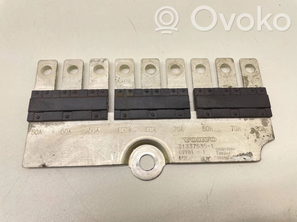 Volvo V40 Other engine bay part 