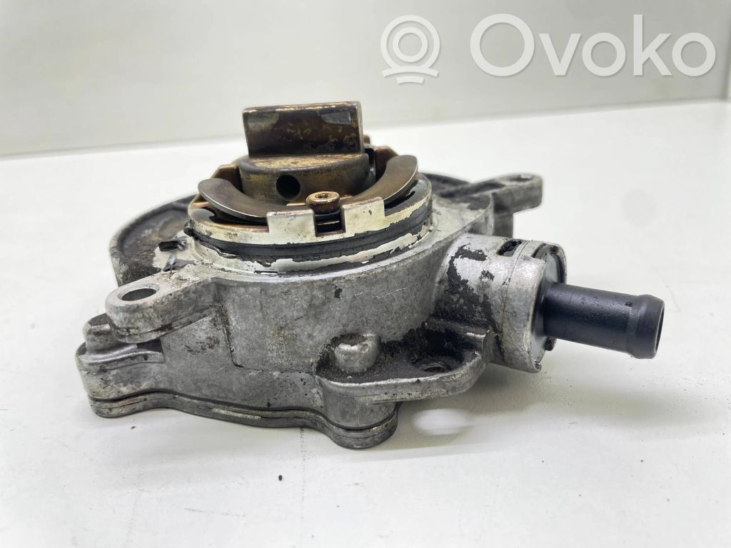 Audi A6 S6 C6 4F Vacuum pump 