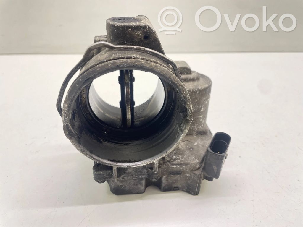 Audi A4 S4 B6 8E 8H Droselinė sklendė 