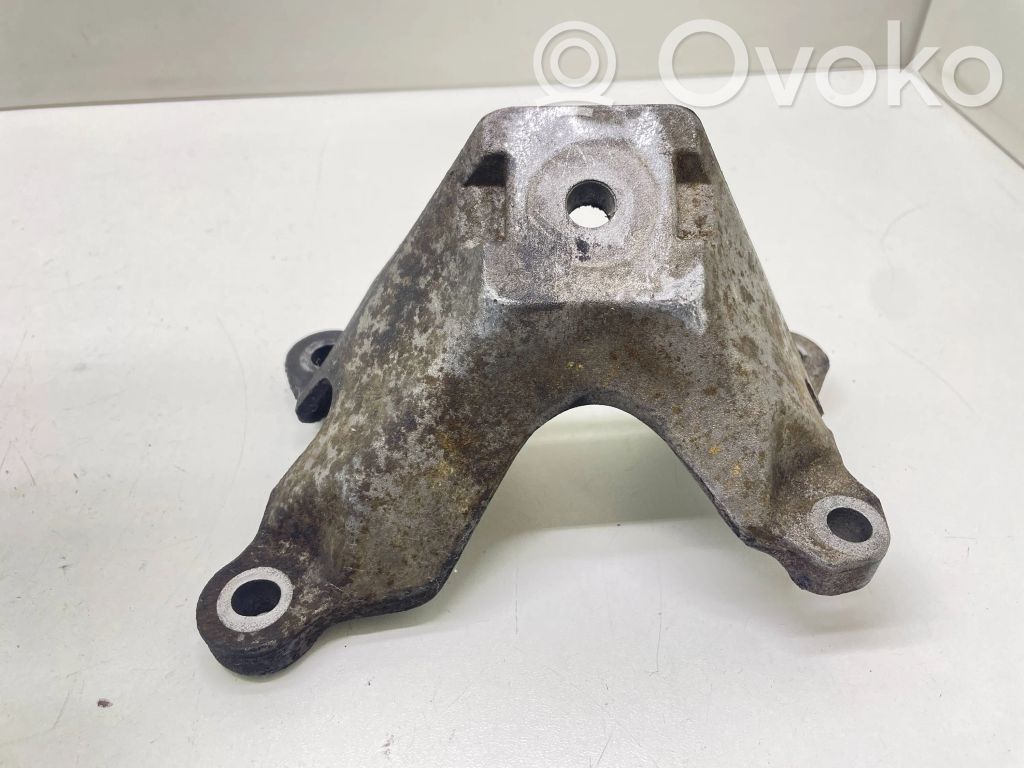 Engine mounting bracket   4F0199307M