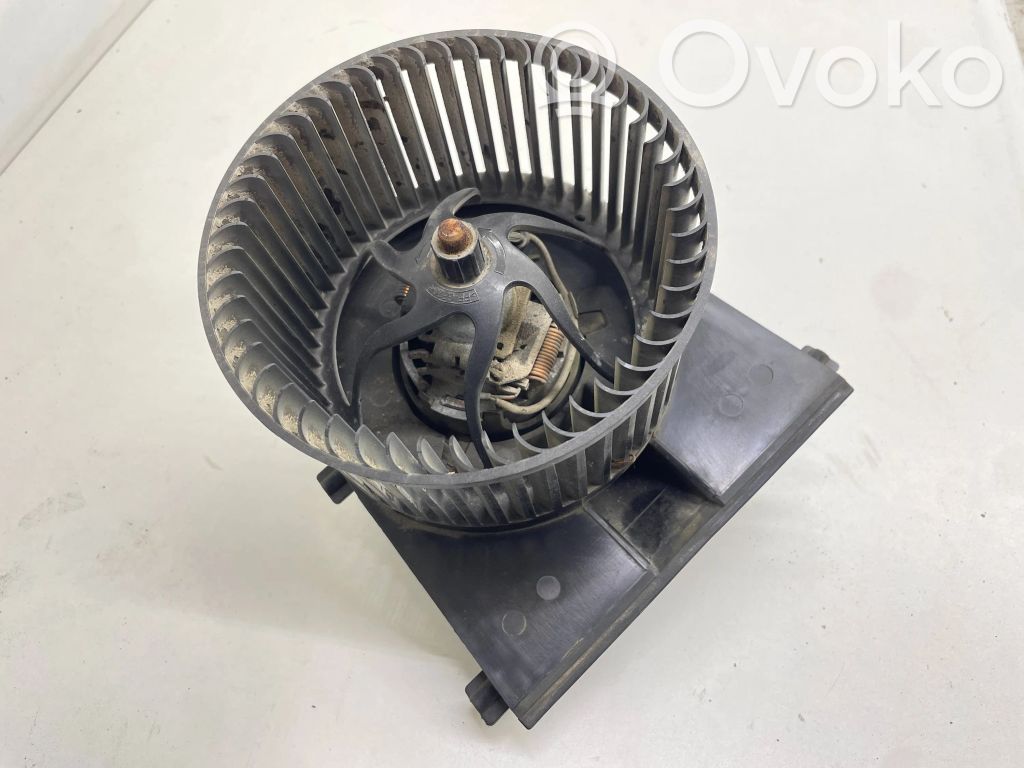 Audi A3 S3 8L Heizungslüfter 