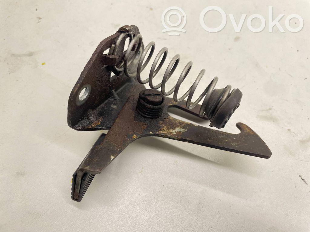 Volvo V70 Engine bonnet/hood lock/latch loop/hook 