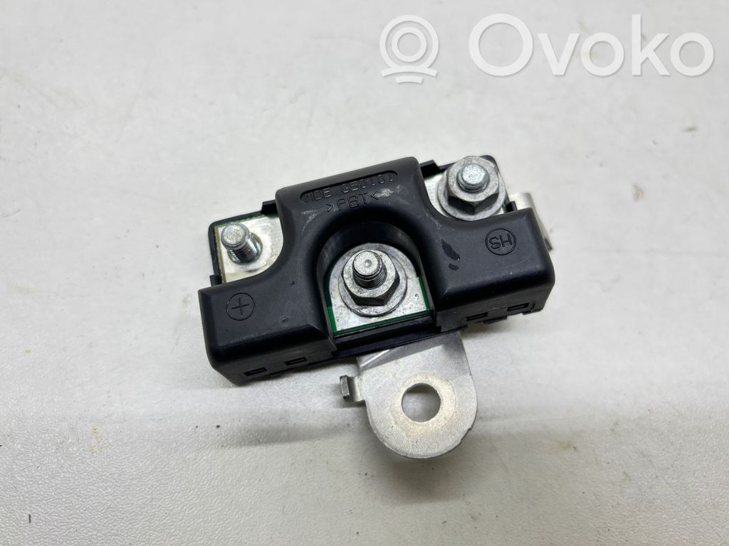 Audi A8 S8 D3 4E Relais de batterie fusible 