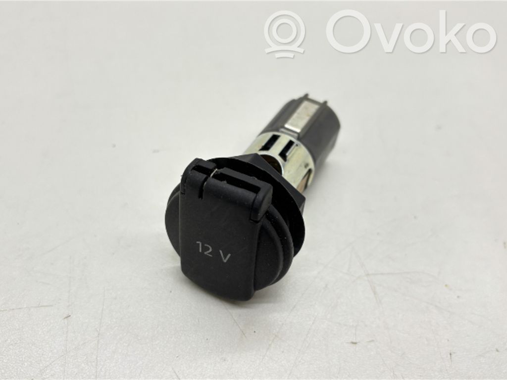 Audi A6 S6 C7 4G 12V Steckdose hinten 