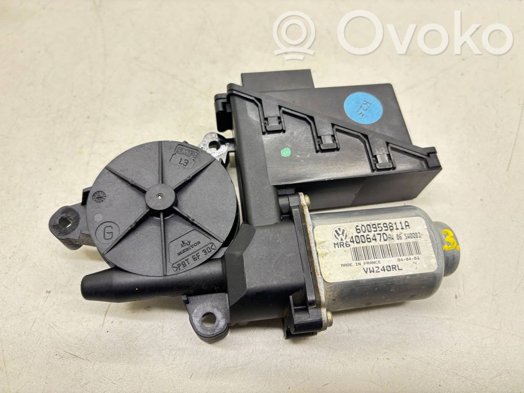 Volkswagen Polo Silniczek podnoszenia szyby drzwi tylnych 