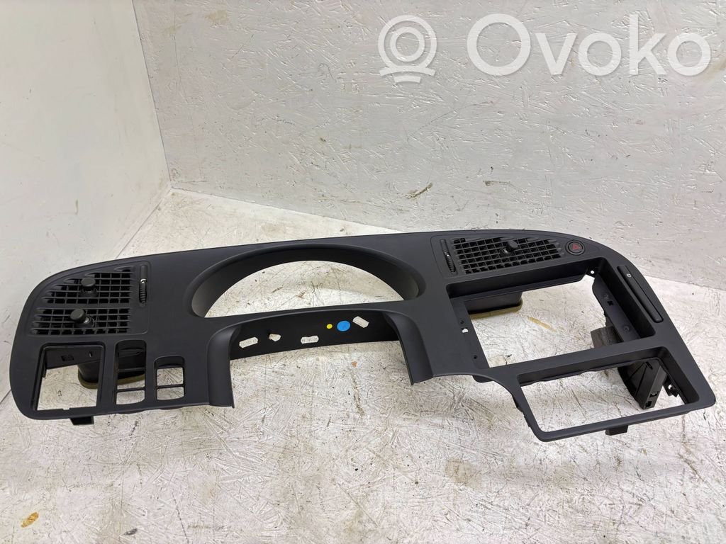 Saab 9-5 Instrumentu paneļa dekoratīvā apdare 