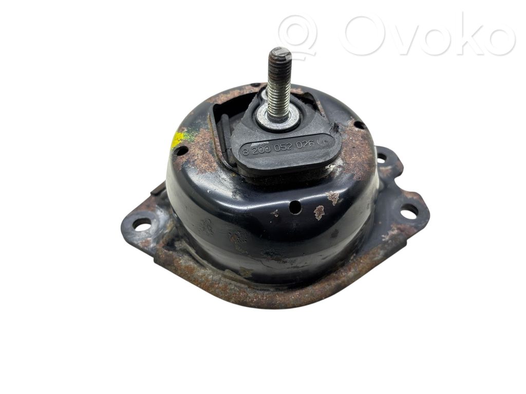 Renault Laguna II Engine mount bracket 
