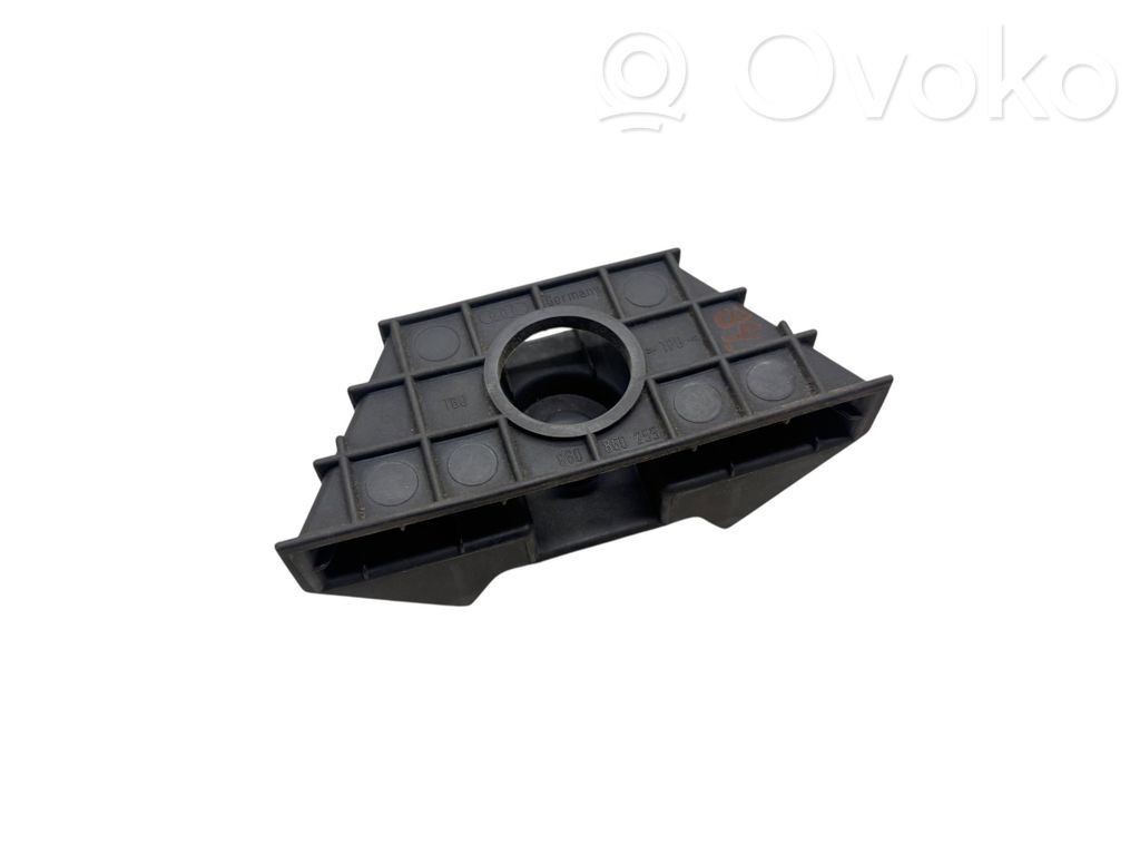 Base (soporte)   8G0860255
