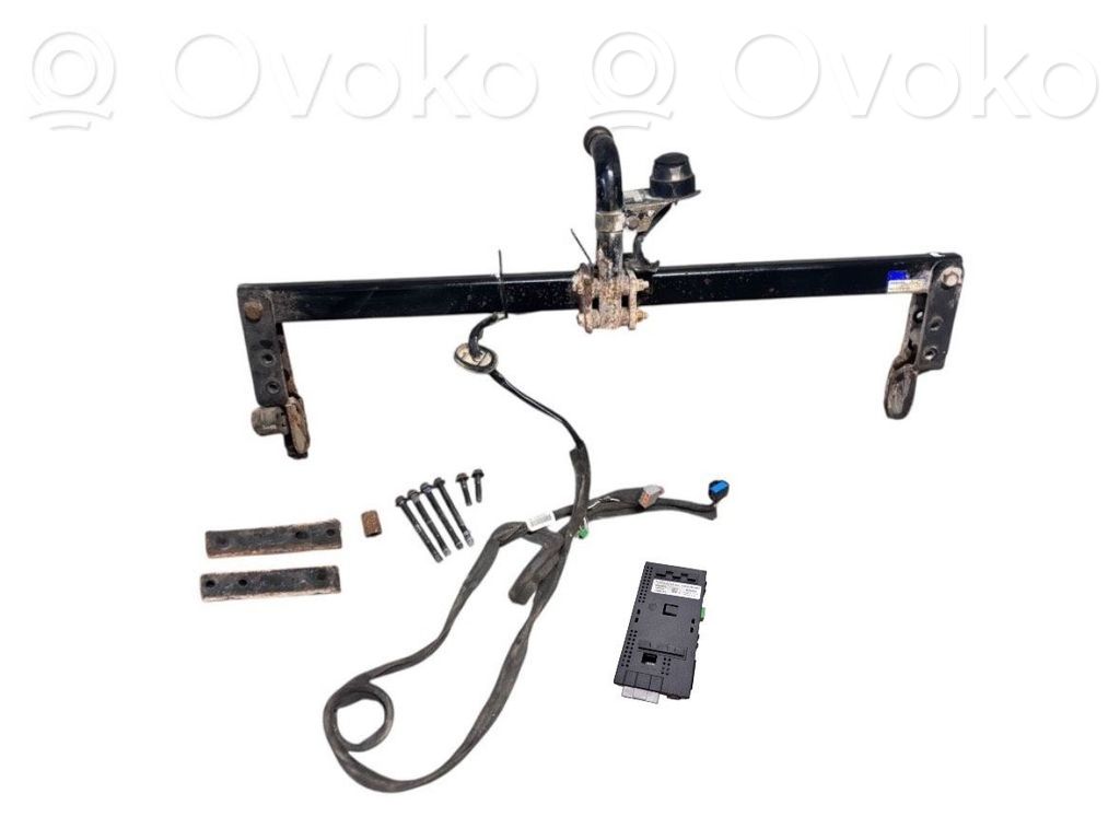 Volvo V70 Hak holowniczy / Komplet 