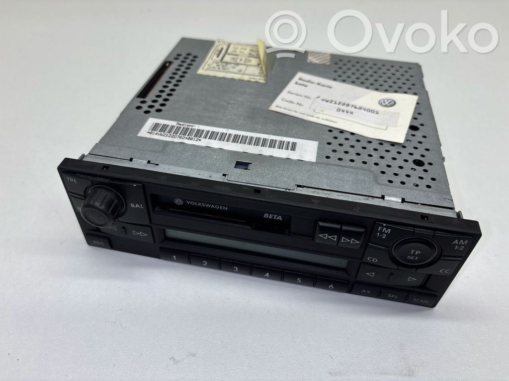 Volkswagen Bora Unitate principală radio/CD/DVD/GPS 