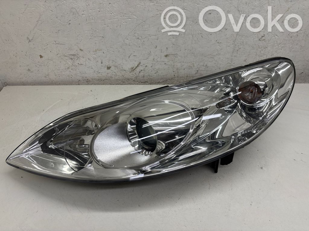Peugeot 407 Lampa przednia 