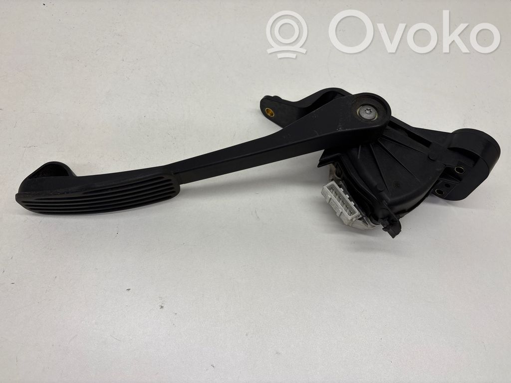 Volvo XC90 Accelerator throttle pedal 