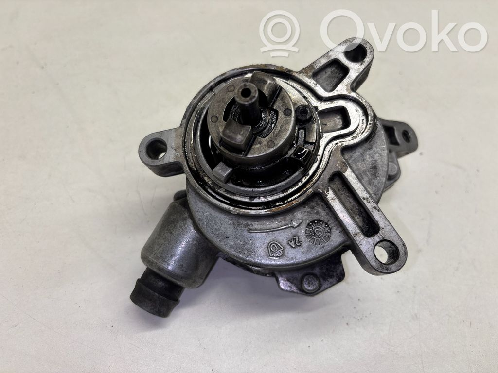 Volvo XC90 Vacuum pump 
