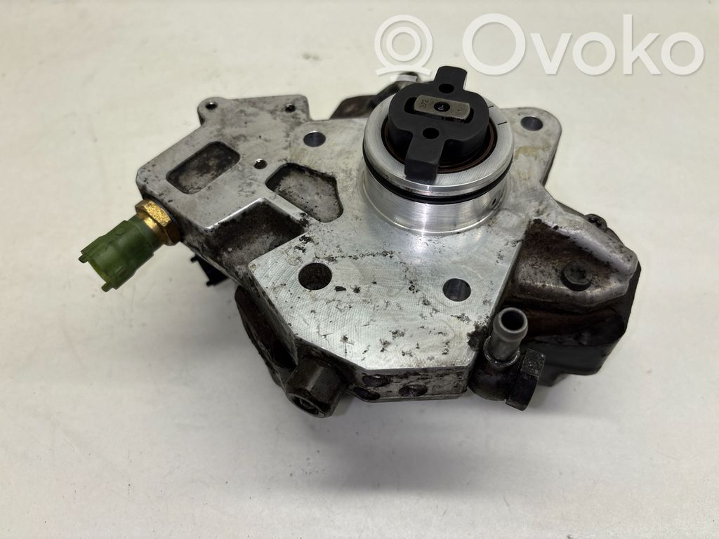 Volvo XC90 Fuel injection high pressure pump 