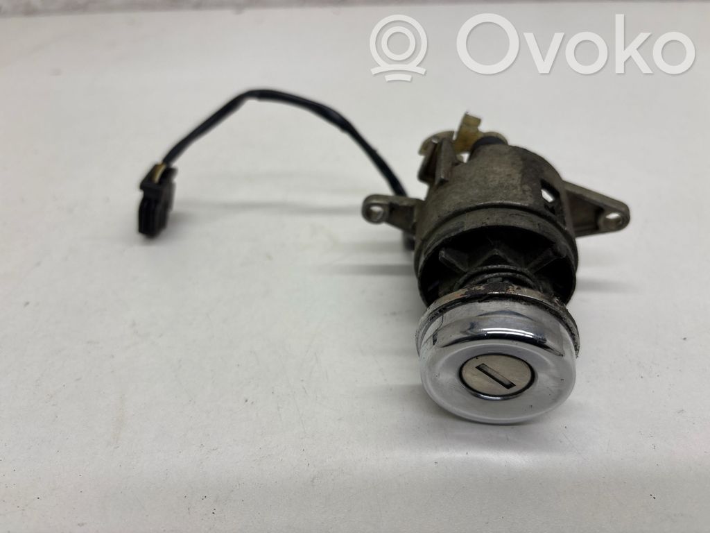 Audi Cabriolet B3 8G Tailgate exterior lock 