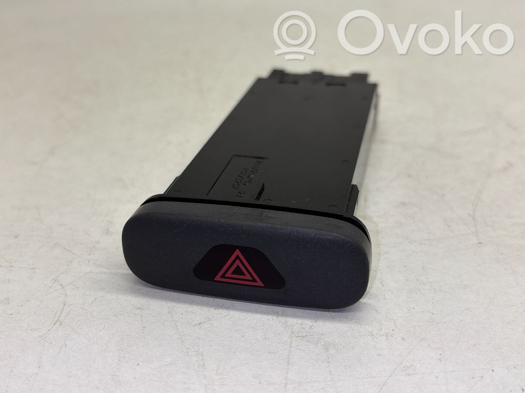 Volvo S70  V70  V70 XC Hazard light switch 