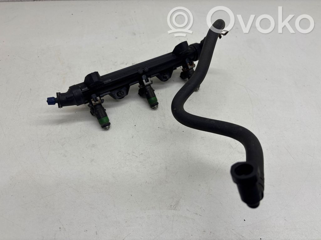 Volkswagen Polo Listwa wtryskowa 