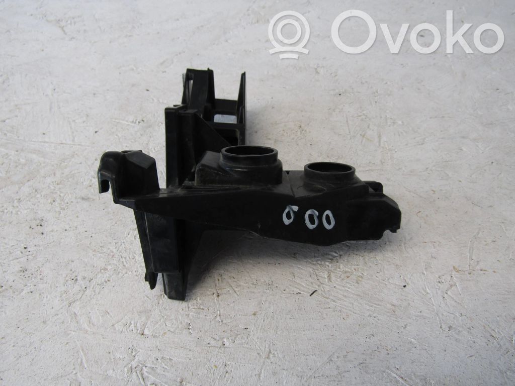 Volkswagen Golf VII Soporte de montaje del parachoques trasero 