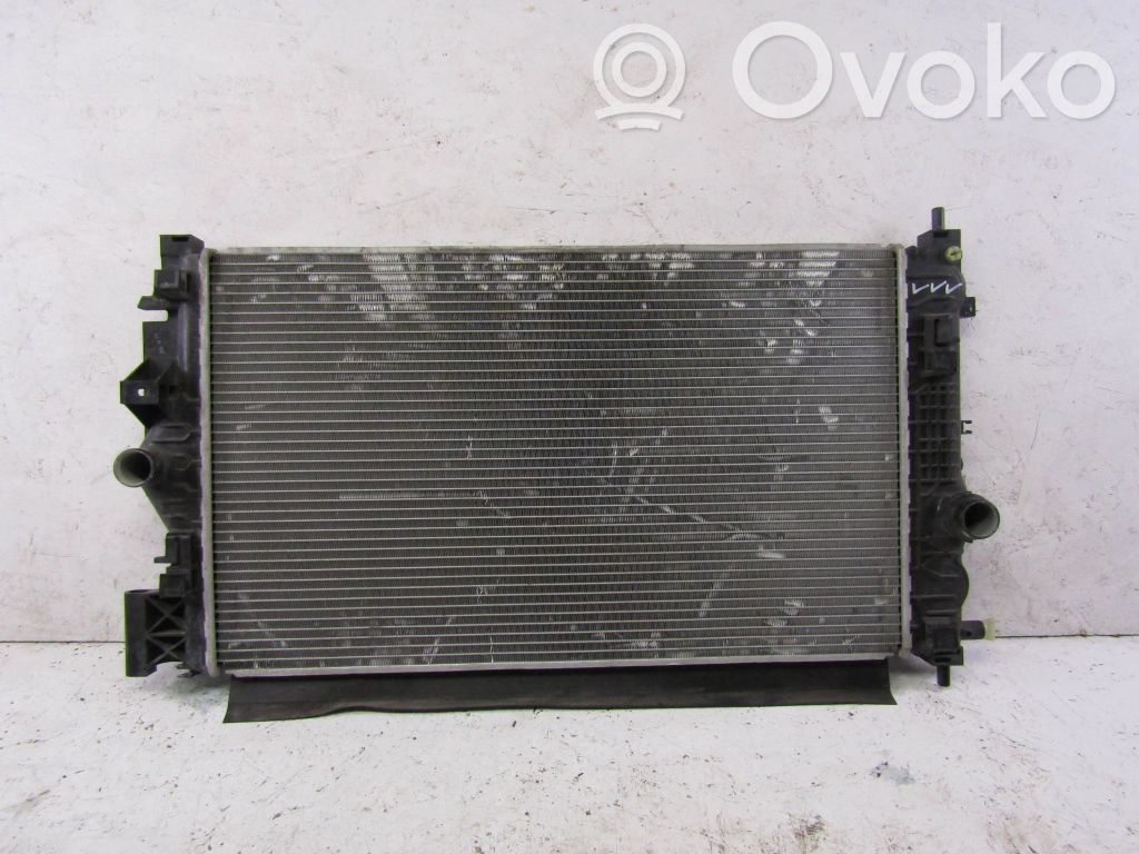 Opel Zafira C Coolant radiator 