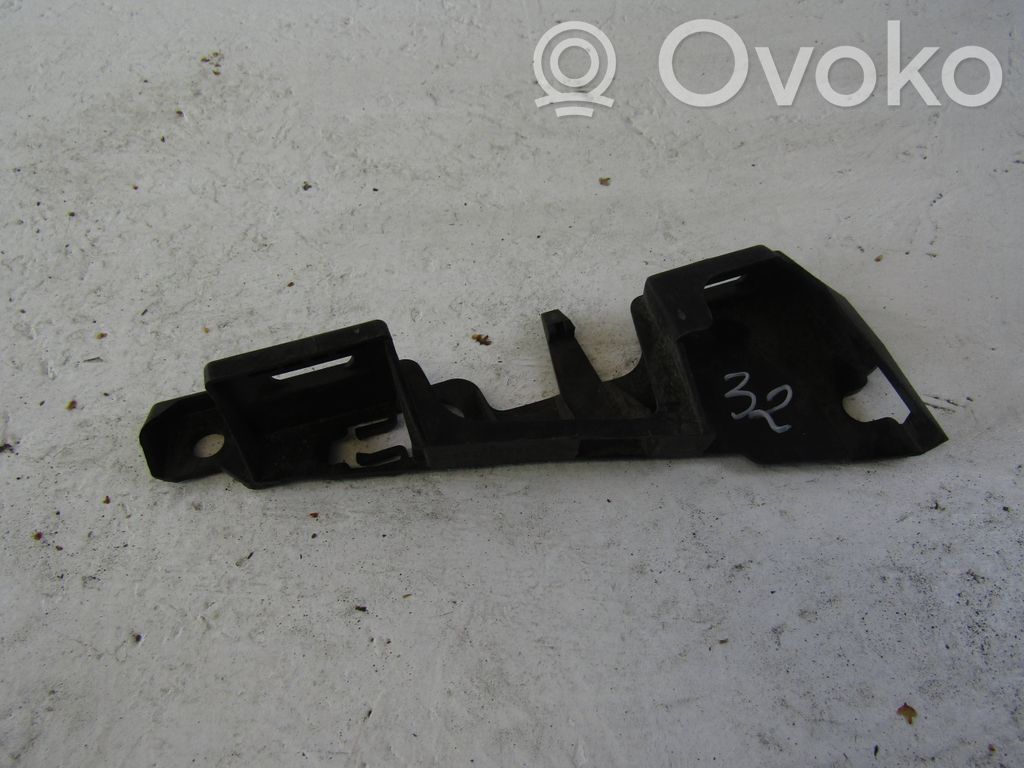 Citroen C4 I Front bumper mounting bracket 