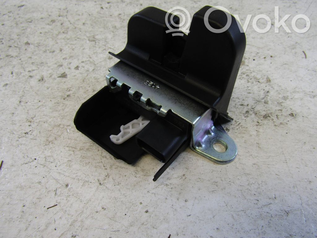 Volkswagen Polo V 6R Tailgate/trunk/boot lock/catch/latch 