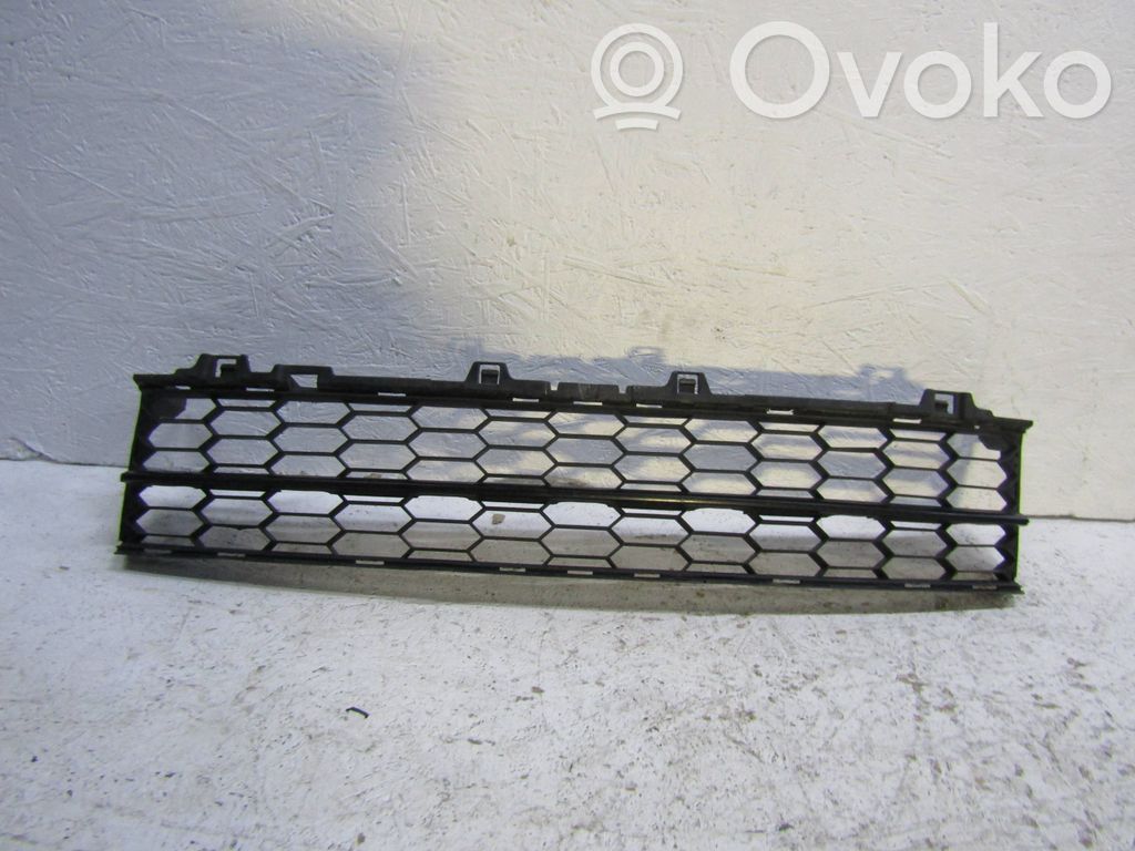 Skoda Superb B8 (3V) Front bumper lower grill 