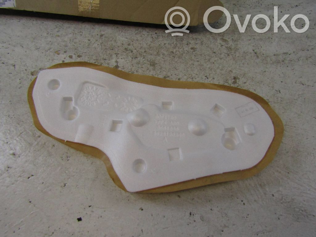 Opel Corsa F Boczki / Poszycie drzwi tylnych 