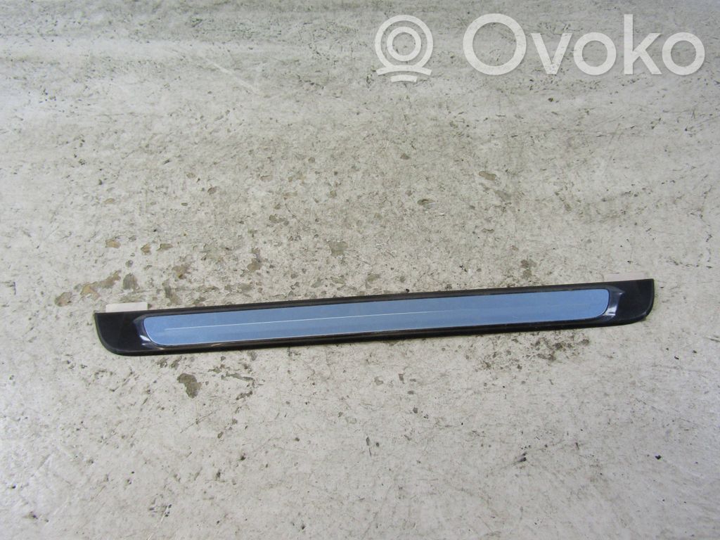 Audi A3 S3 8V Moldura protectora del borde delantero 