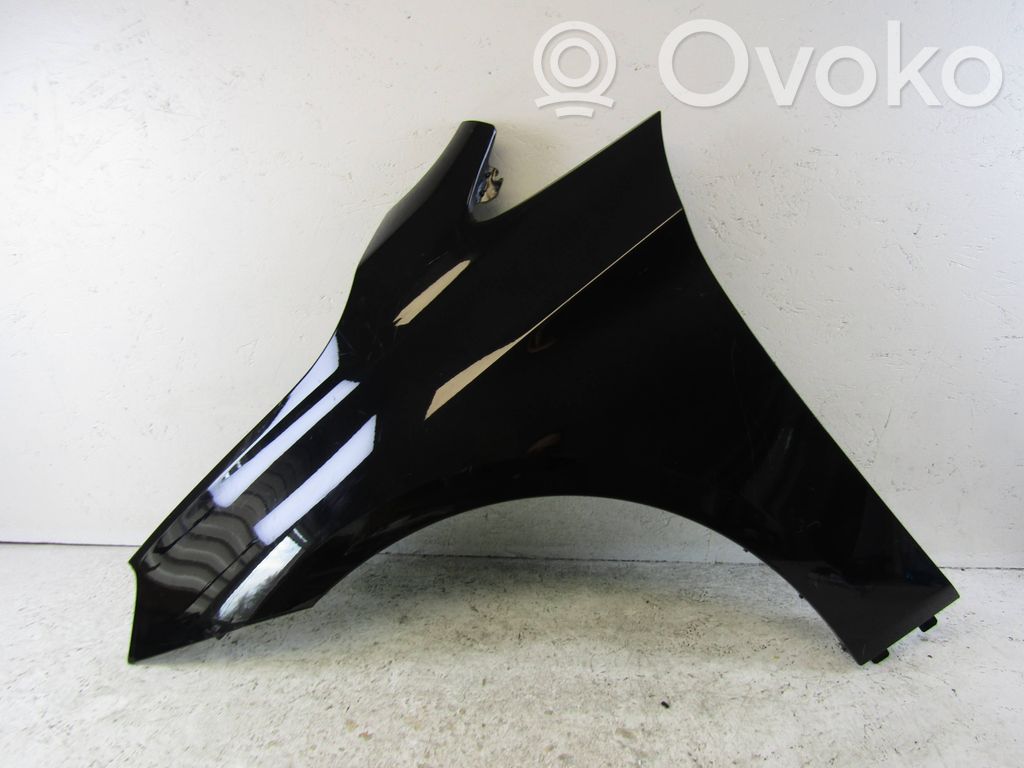 BMW 2 F45 Sparnas 