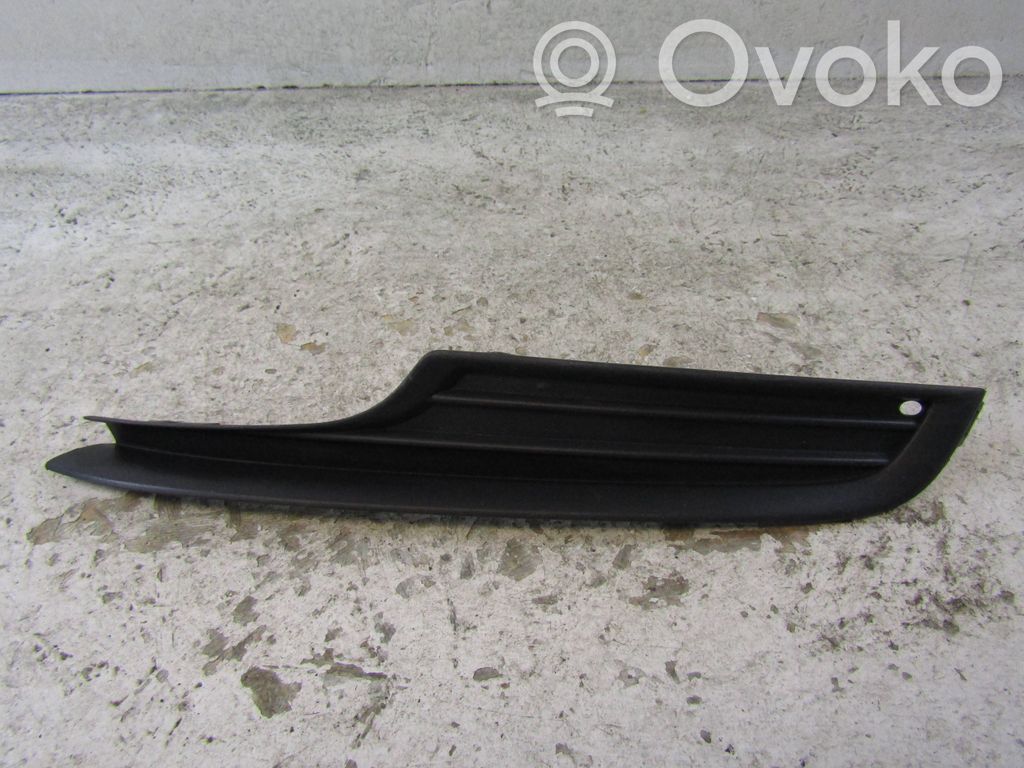 Volkswagen Golf VII Kratka dolna zderzaka przedniego 
