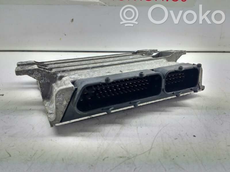 Unidad de control/módulo del motor   NNN100783