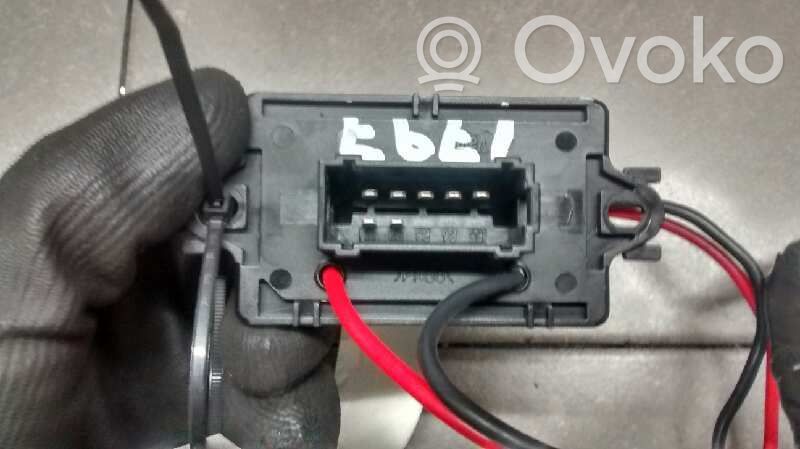 Renault Clio III Heater blower motor/fan resistor 