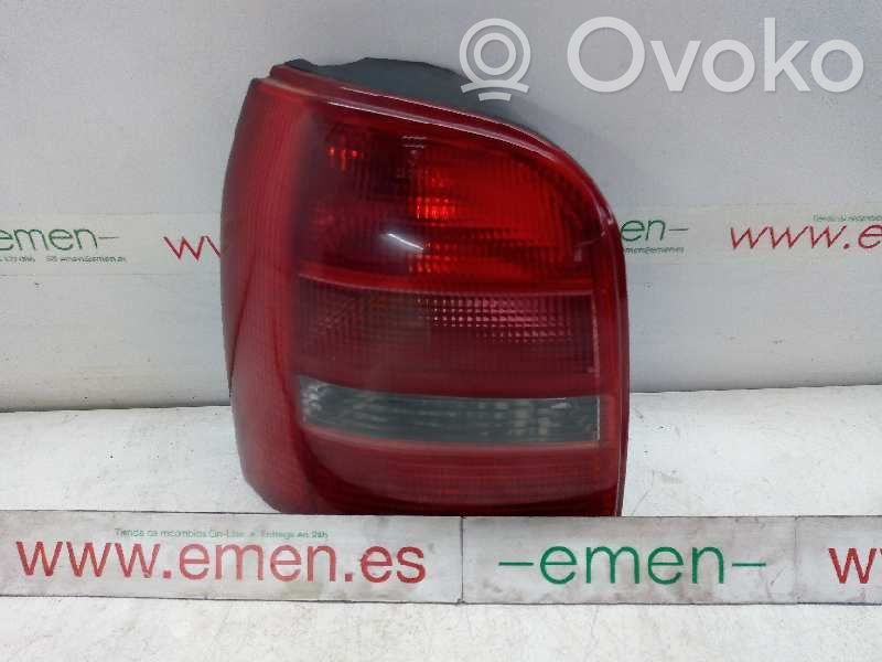 Audi A4 S4 B5 8D Feux arrière / postérieurs