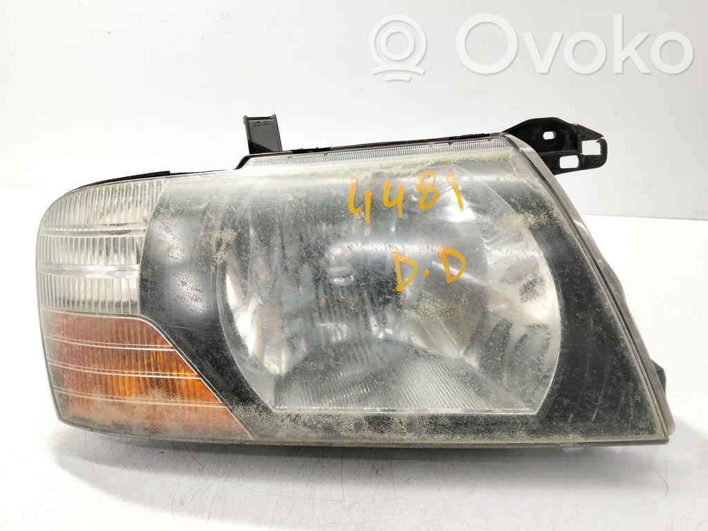 Mitsubishi Montero Phare frontale 