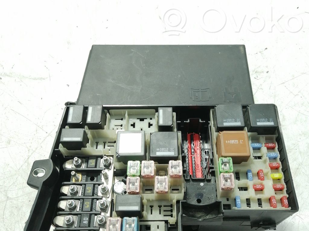 Volvo S40 Saugiklių dėžė (komplektas) 