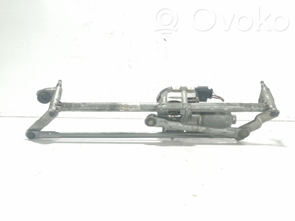 Volkswagen Golf V Motor del limpiaparabrisas