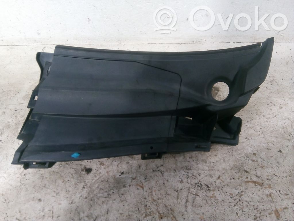 Toyota Auris 150 Windshield trim 