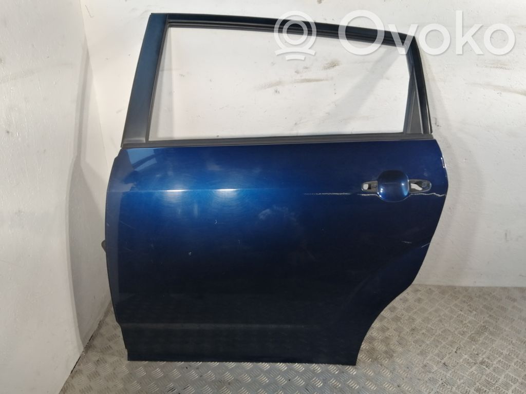 Toyota Corolla Verso AR10 Puerta trasera 