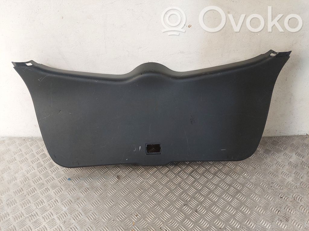 Toyota Verso Tailgate trim 