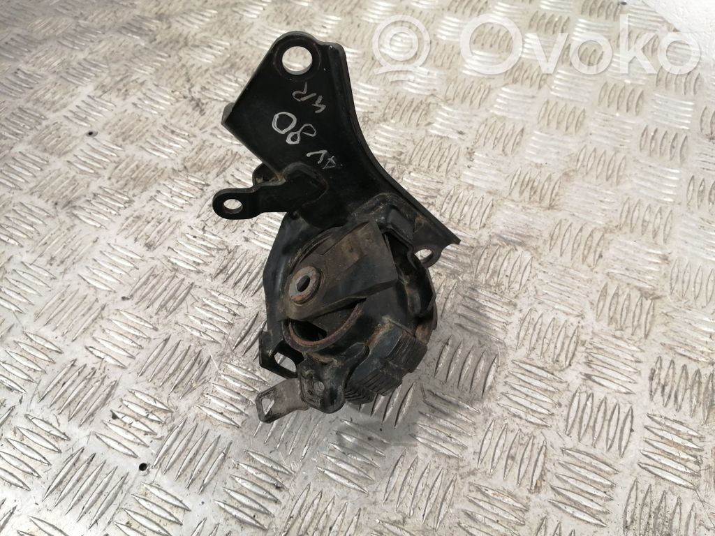 Toyota Avensis T250 Engine mount bracket 