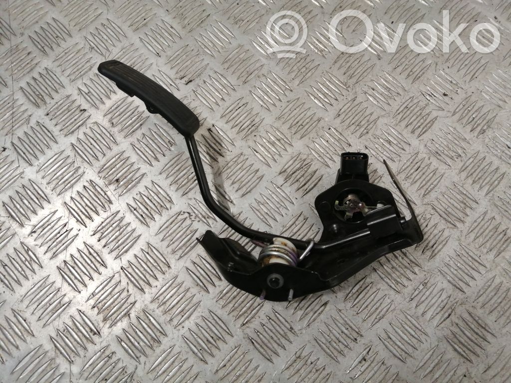 Toyota Avensis T250 Accelerator throttle pedal 