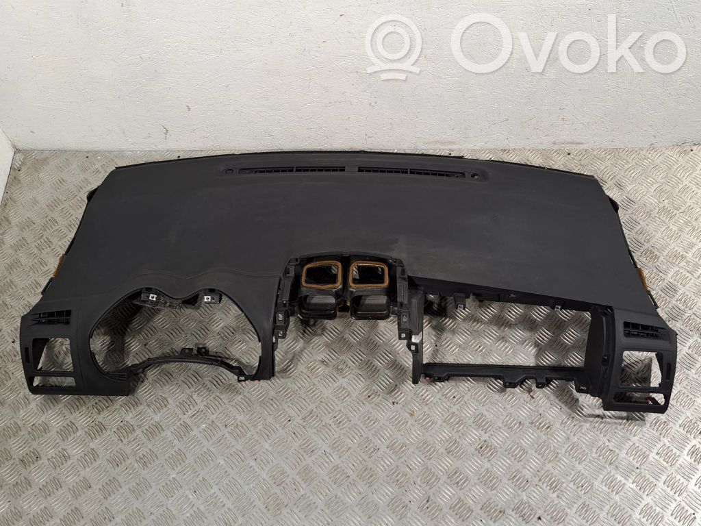 Toyota Auris 150 Dashboard 