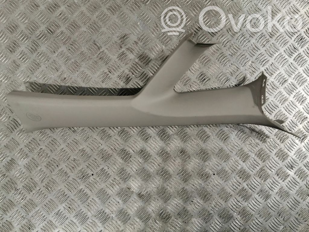 Toyota Auris 150 Pilar (A) 