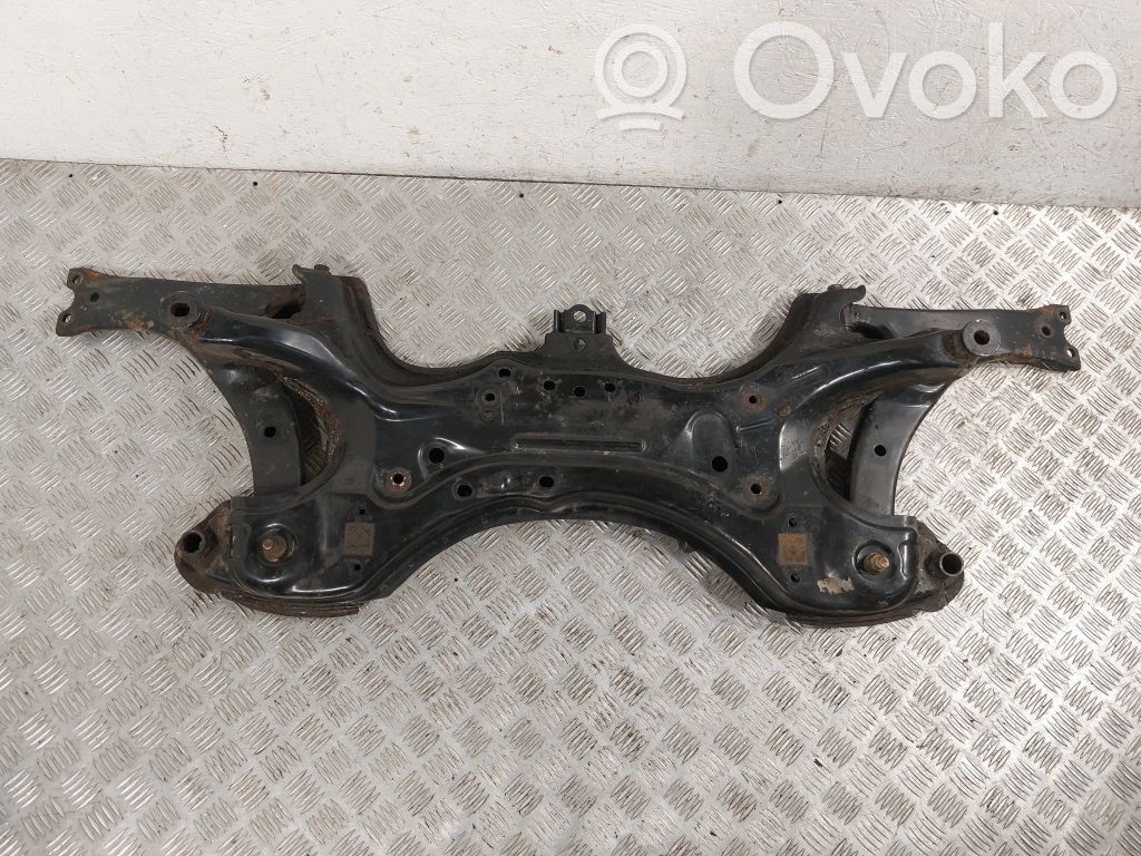 Toyota Corolla Verso AR10 Front subframe 