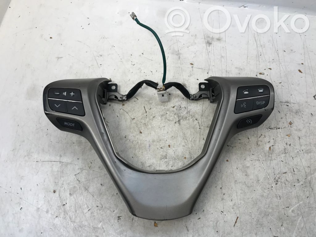 Toyota Verso Ohjauspyörän painikkeet/kytkimet 