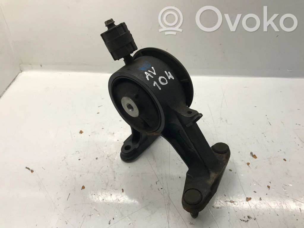 Toyota Avensis T270 Engine mount bracket 